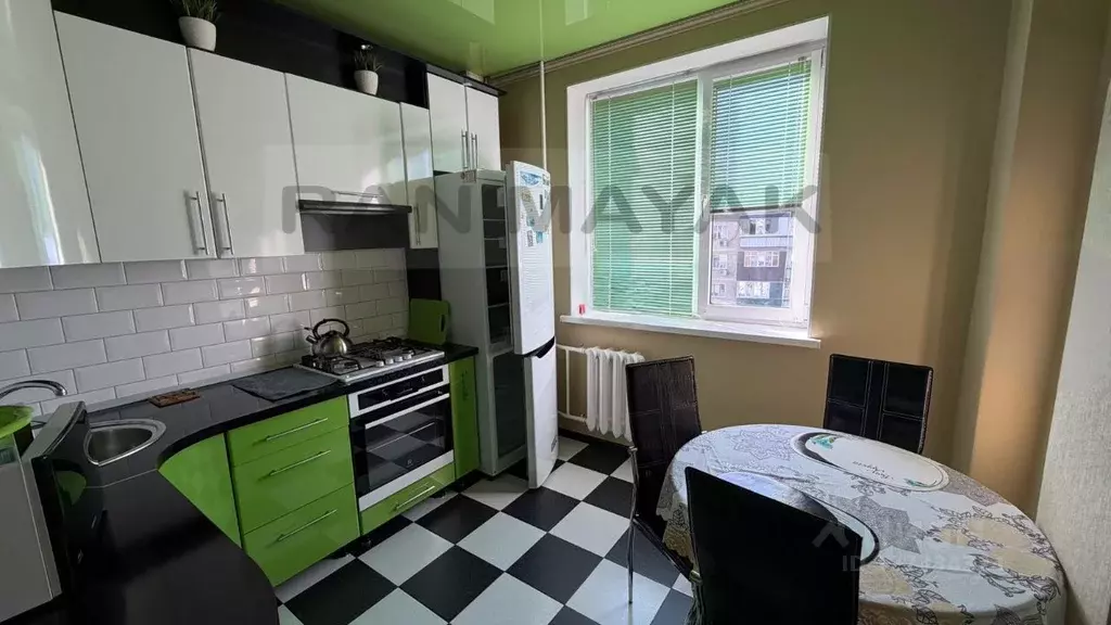 2-к кв. Адыгея, Майкоп Школьная ул., 194 (60.6 м) - Фото 1