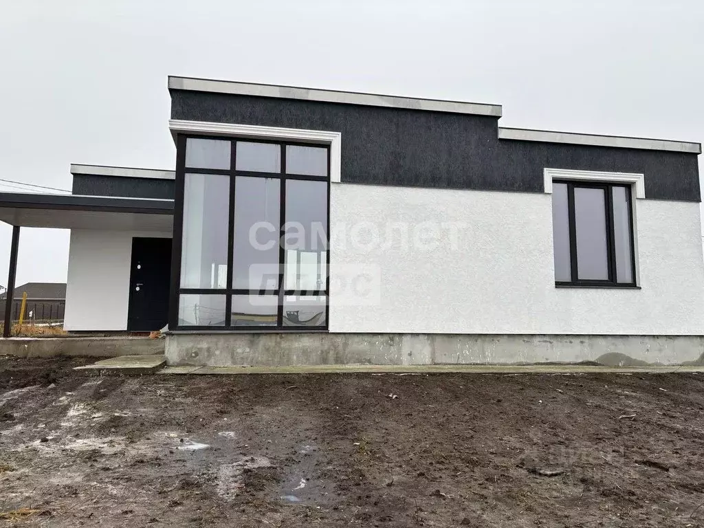 Дом в Курская область, Курский район, Моковский сельсовет, д. 1-я ... - Фото 1