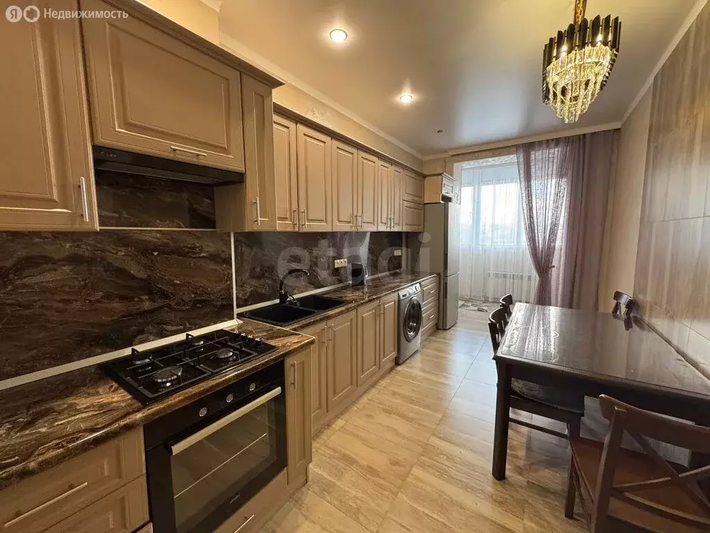 2-комнатная квартира: Черкесск, улица Панфилова, 44 (83.1 м) - Фото 1