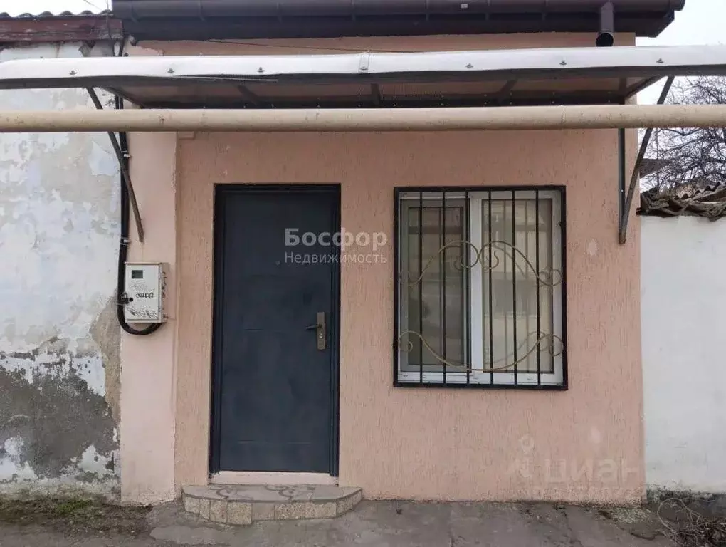 1-к кв. Крым, Феодосия ул. Головина, 21 (29.8 м) - Фото 0