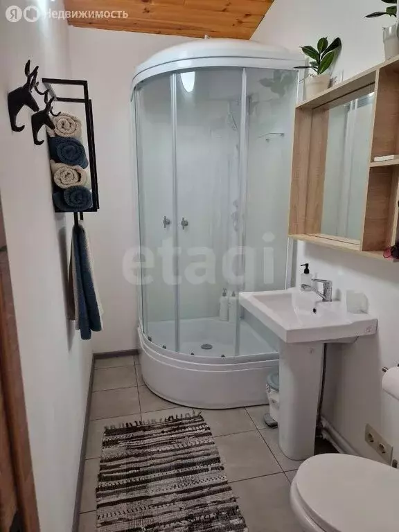 Дом в Чемальский район, село Турбаза Катунь, улица Романтиков (30 м) - Фото 0