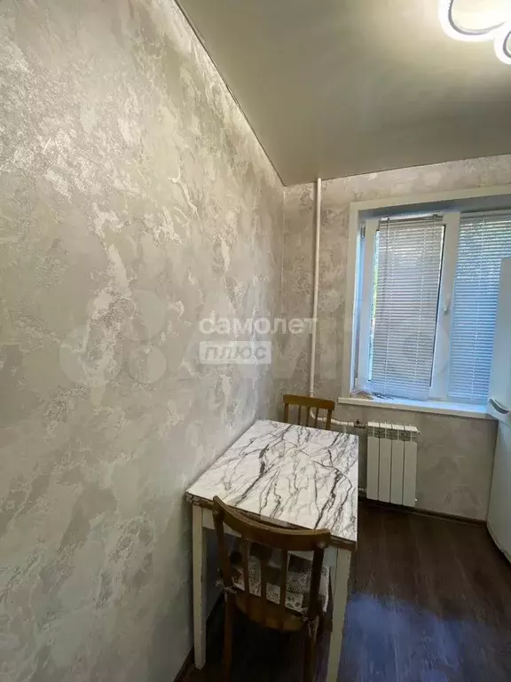 2-к. квартира, 49 м, 1/5 эт. - Фото 1