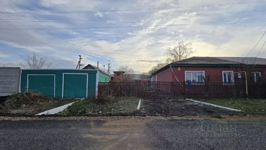 Дом в Омская область, Павлоградка рп ул. Калинина (66 м) - Фото 2