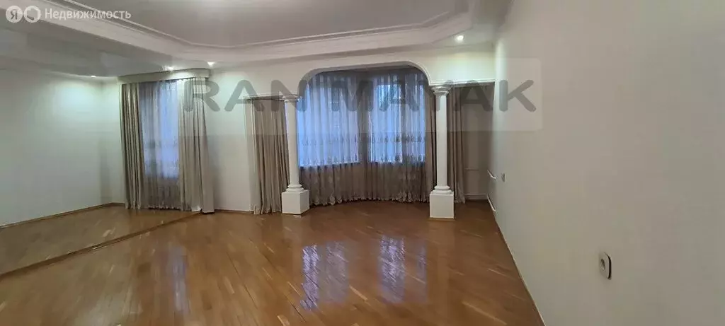 5-комнатная квартира: Майкоп, улица Гайдара, 119 (170 м) - Фото 0