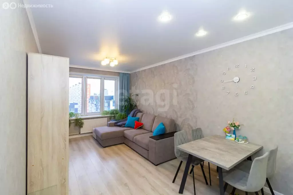 1-комнатная квартира: Тюмень, улица Василия Подшибякина, 15к1 (46.3 м) - Фото 0