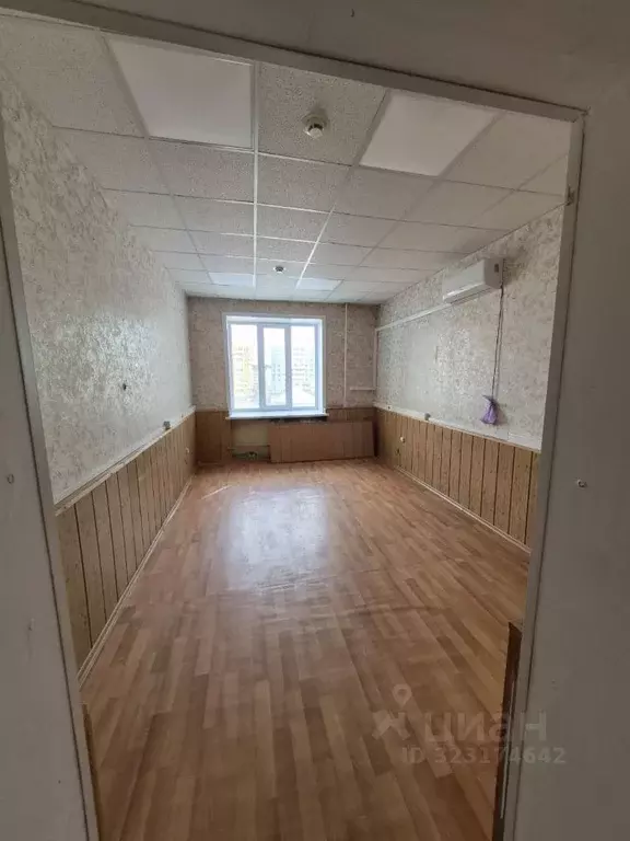 Помещение свободного назначения в Саха (Якутия), Якутск ул. Кирова, 28 ... - Фото 1