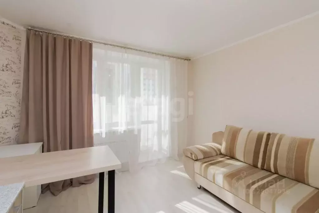 Студия Тюменская область, Тюмень ул. Валентины Трофимовой, 3 (28.0 м) - Фото 1