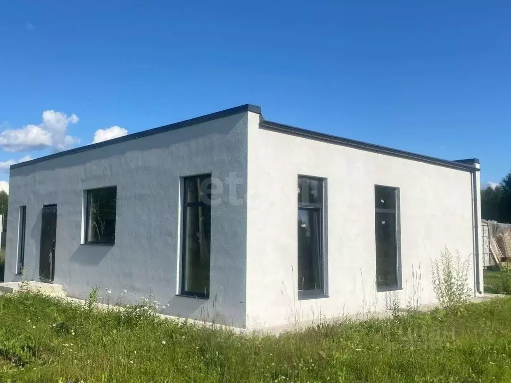 Дом в Пермский край, Добрянский муниципальный округ, д. Конец Гор ул. ... - Фото 1
