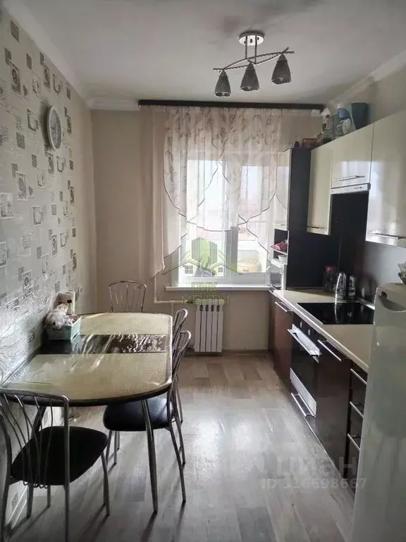 3-к кв. Бурятия, Улан-Удэ ул. Шумяцкого, 25 (66.2 м) - Фото 0