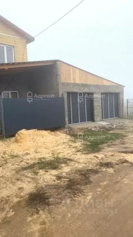 Дом в Волгоградская область, Дубовка ул. Имени Королева (208 м) - Фото 1