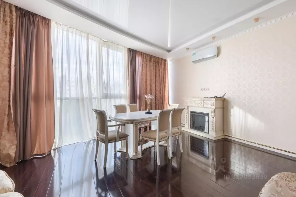 4-к кв. Московская область, Красногорск бул. Павшинский, 26 (168.0 м) - Фото 1