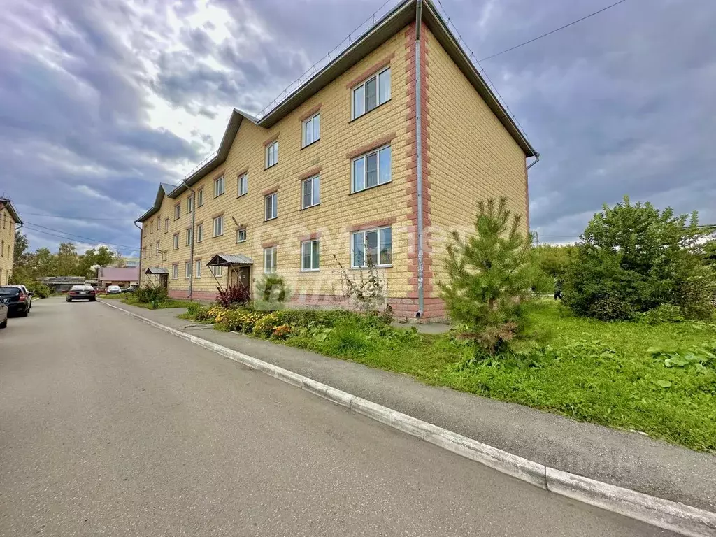 2-к кв. Кемеровская область, Ленинск-Кузнецкий Кузбасская ул., 108/1 ... - Фото 0