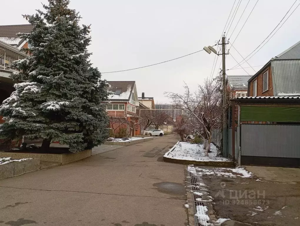 Дом в Краснодарский край, Краснодар Интернациональный бул., 13 (199 м) - Фото 2