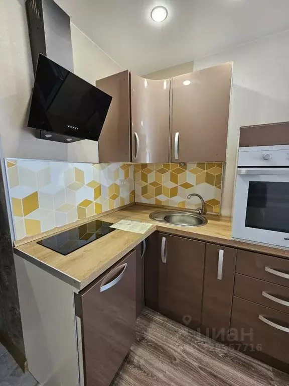 Студия Приморский край, Владивосток Луговая ул., 70 (24.0 м) - Фото 1