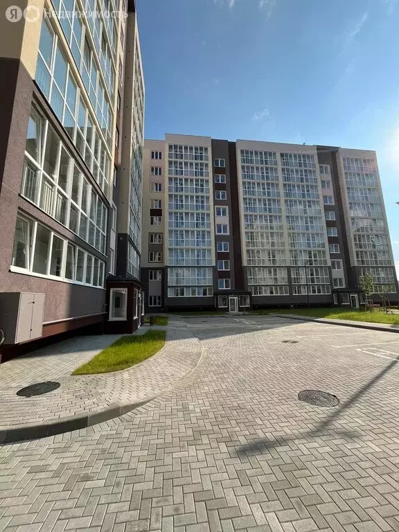 3-комнатная квартира: Калининград, улица Поленова, 13к2 (81.6 м) - Фото 1