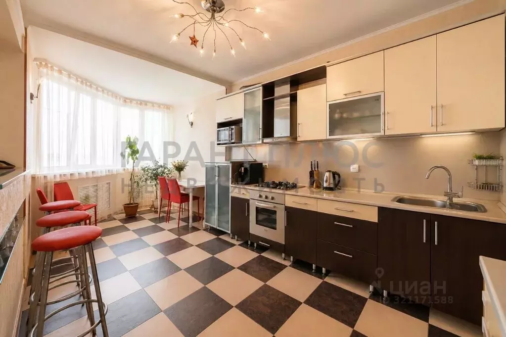 3-к кв. Липецкая область, Липецк ул. П.И. Смородина, 11 (113.5 м) - Фото 1
