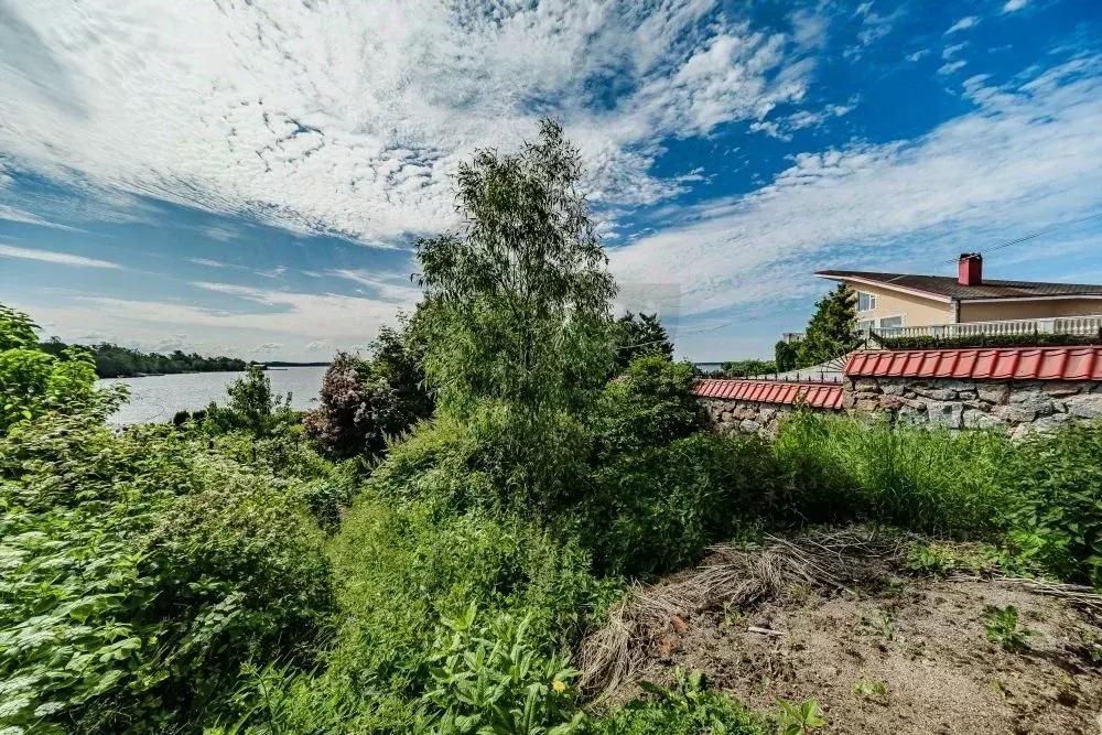 Дом в Ленинградская область, Выборг ул. 3-я Бригадная, 6 (320 м) - Фото 1