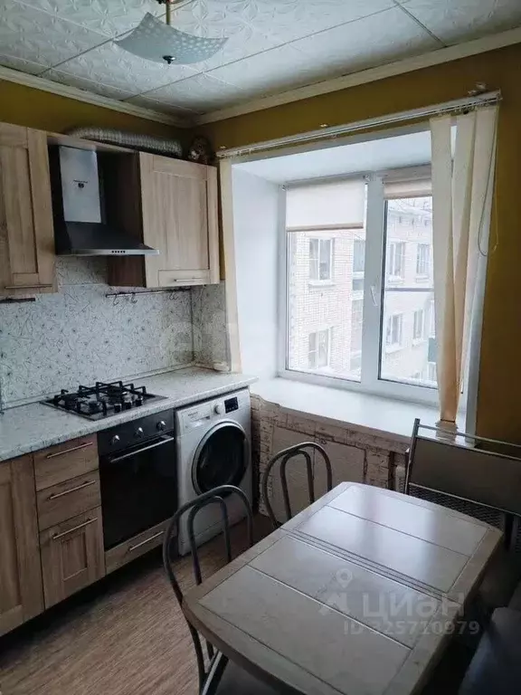 2-к кв. Калужская область, Обнинск ул. Энгельса, 15б (43.4 м) - Фото 1