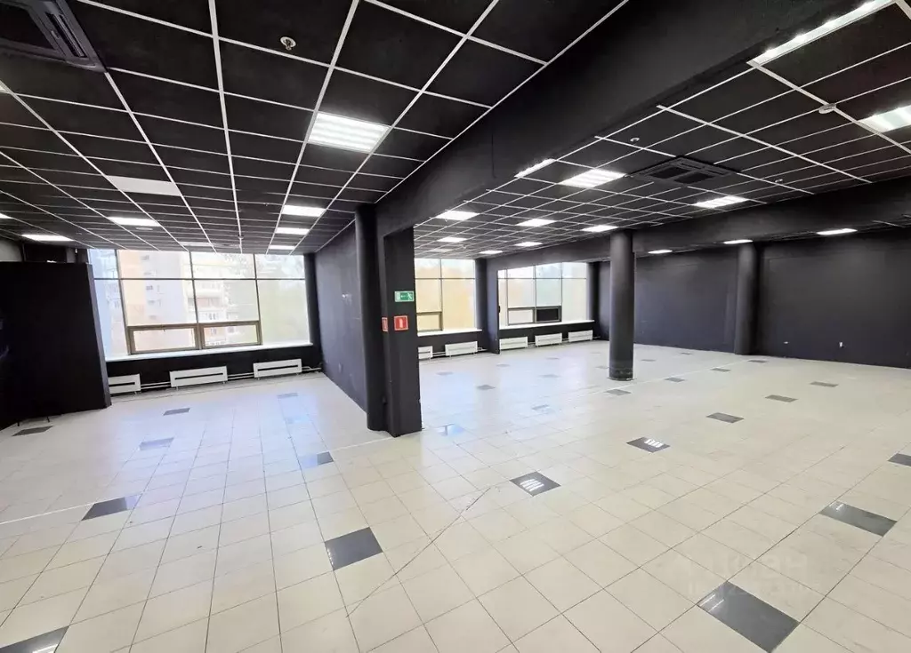 Помещение свободного назначения в Ленинградская область, Сосновый Бор ... - Фото 1