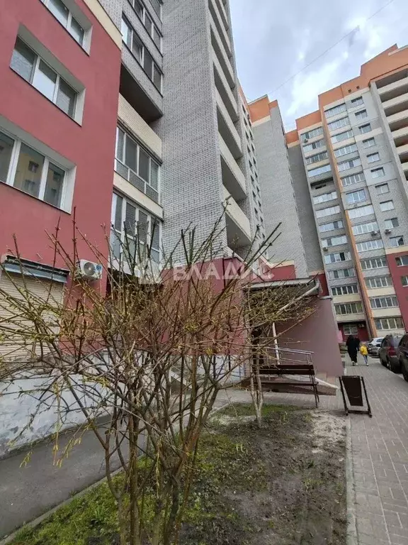 3-к кв. Брянская область, Брянск ул. Дуки, 75 (98.2 м) - Фото 0