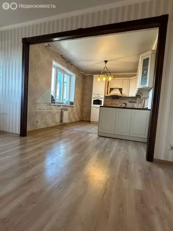 3-комнатная квартира: Абакан, улица Маршала Жукова, 17 (84 м) - Фото 1