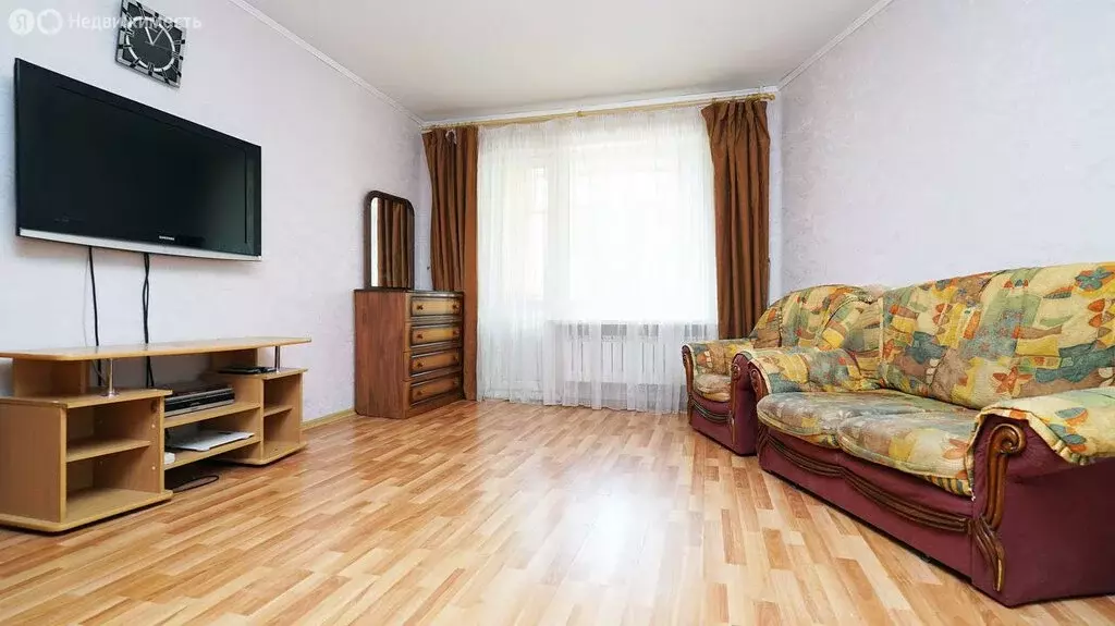 2-комнатная квартира: Казань, улица Сафиуллина, 50 (57.5 м) - Фото 0