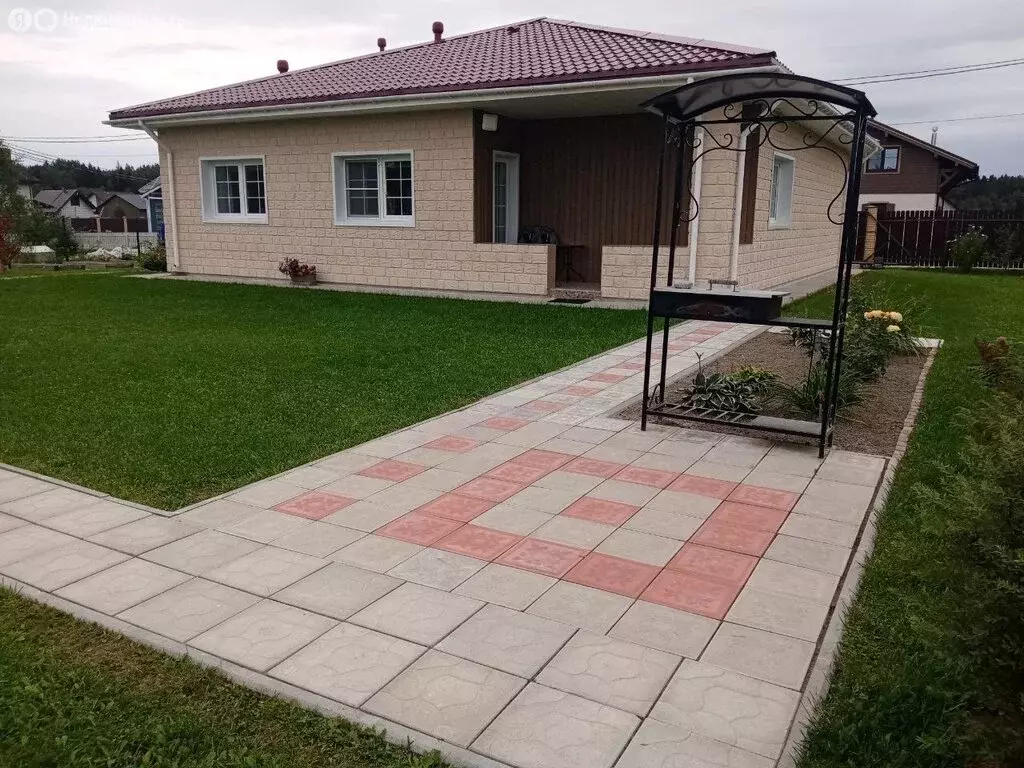 Дом в Ленинградская область, Гатчинский муниципальный округ, ... - Фото 1