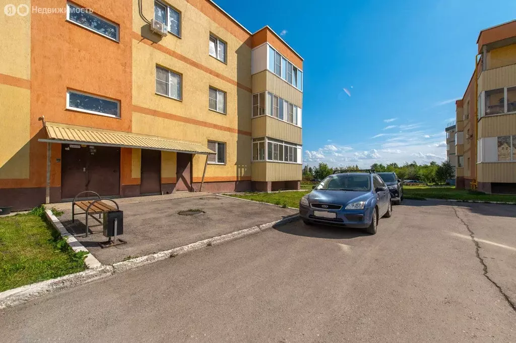 2-комнатная квартира: Магнитогорск, улица Дёмы, 123 (61.8 м) - Фото 1