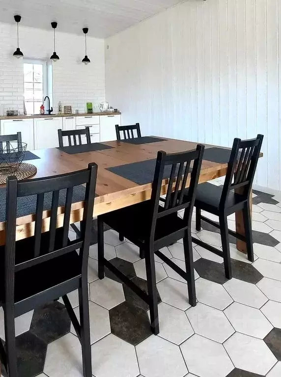 Дом в Новгородская область, Новгородский район, Ракомское с/пос, д. ... - Фото 1