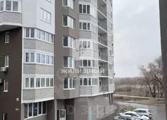 2-к кв. Саратовская область, Энгельс Трудовая ул., 12/6 (62.0 м) - Фото 0