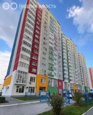1-комнатная квартира: Тюмень, улица Федюнинского, 56 (46.1 м) - Фото 1