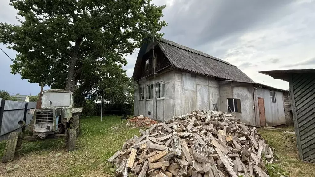 Дом в Ленинградская область, Киришский район, Будогощское городское ... - Фото 1
