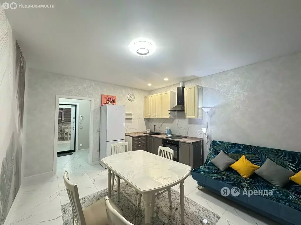 2-комнатная квартира: Краснодар, Домбайская улица, 55к2 (61 м) - Фото 1