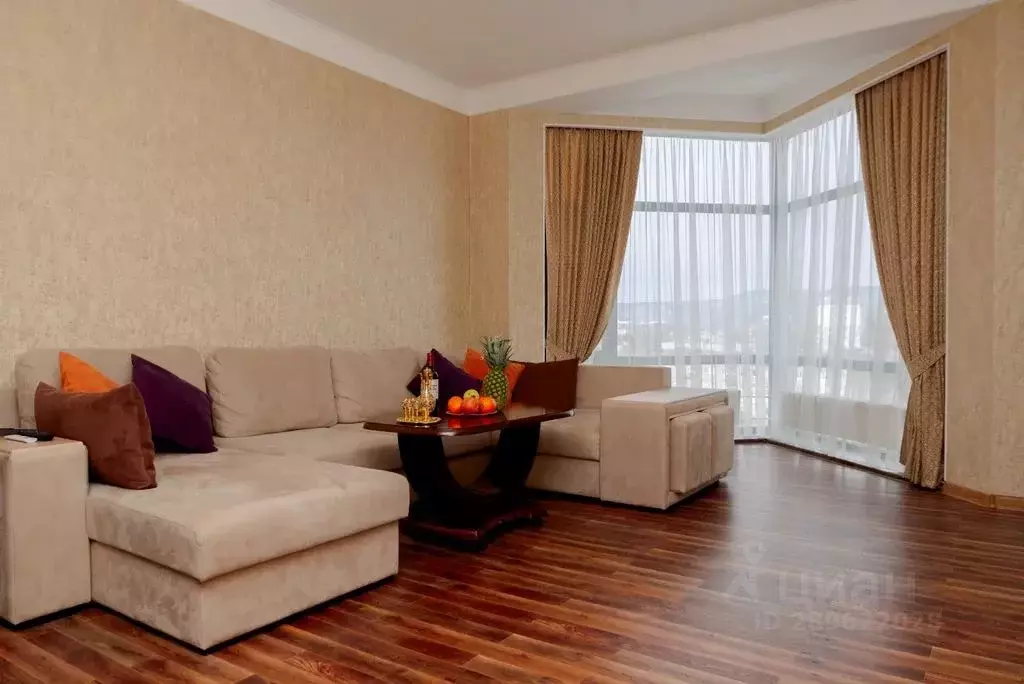 1-к кв. Ставропольский край, Кисловодск ул. Шаумяна, 31/33 (60.0 м) - Фото 1