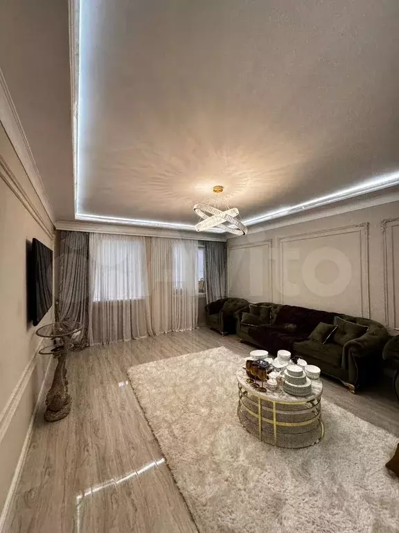 Дом 220 м на участке 8 сот. - Фото 1
