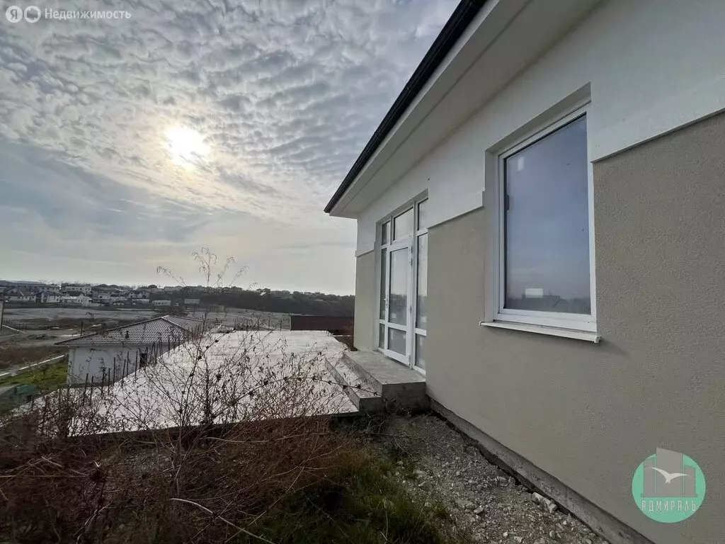 Дом в Мысхако, улица Сергея Костоглодова (103.8 м) - Фото 1