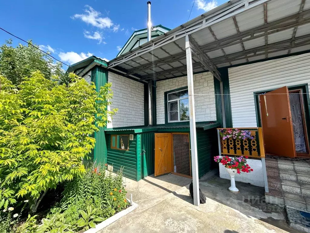 Дом в Алтайский край, Бийск городской округ, пос. Нагорный ул. Василия ... - Фото 1