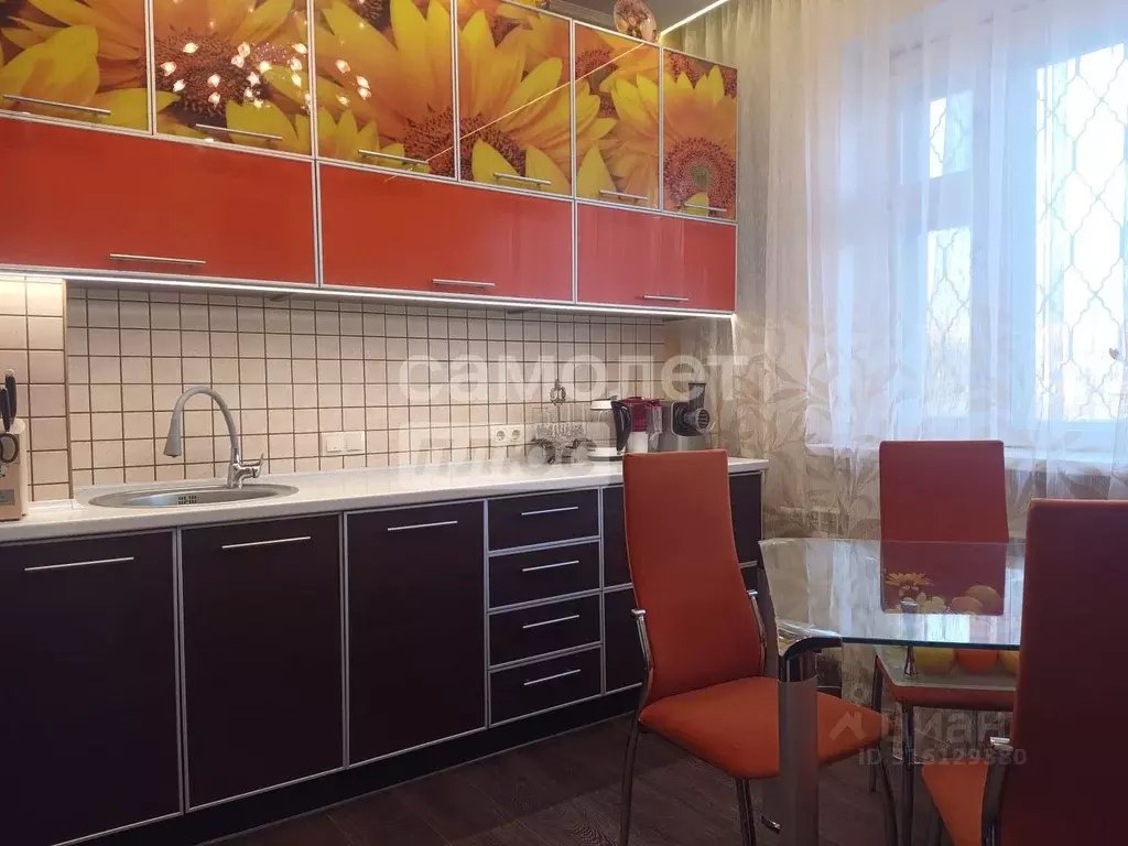 2-к кв. Ивановская область, Иваново ул. Куконковых, 126 (86.3 м) - Фото 0