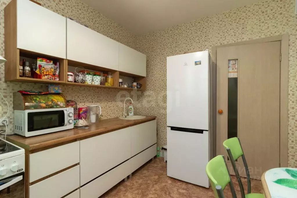 3-к кв. Красноярский край, Красноярск Нанжуль-Солнечный мкр, ул. ... - Фото 0