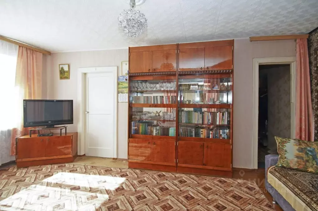 2-к кв. Омская область, Омск ул. Красина, 1 (42.4 м) - Фото 2