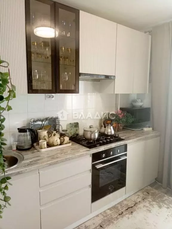 2-к кв. Белгородская область, Белгород ул. Есенина, 12 (50.7 м) - Фото 1