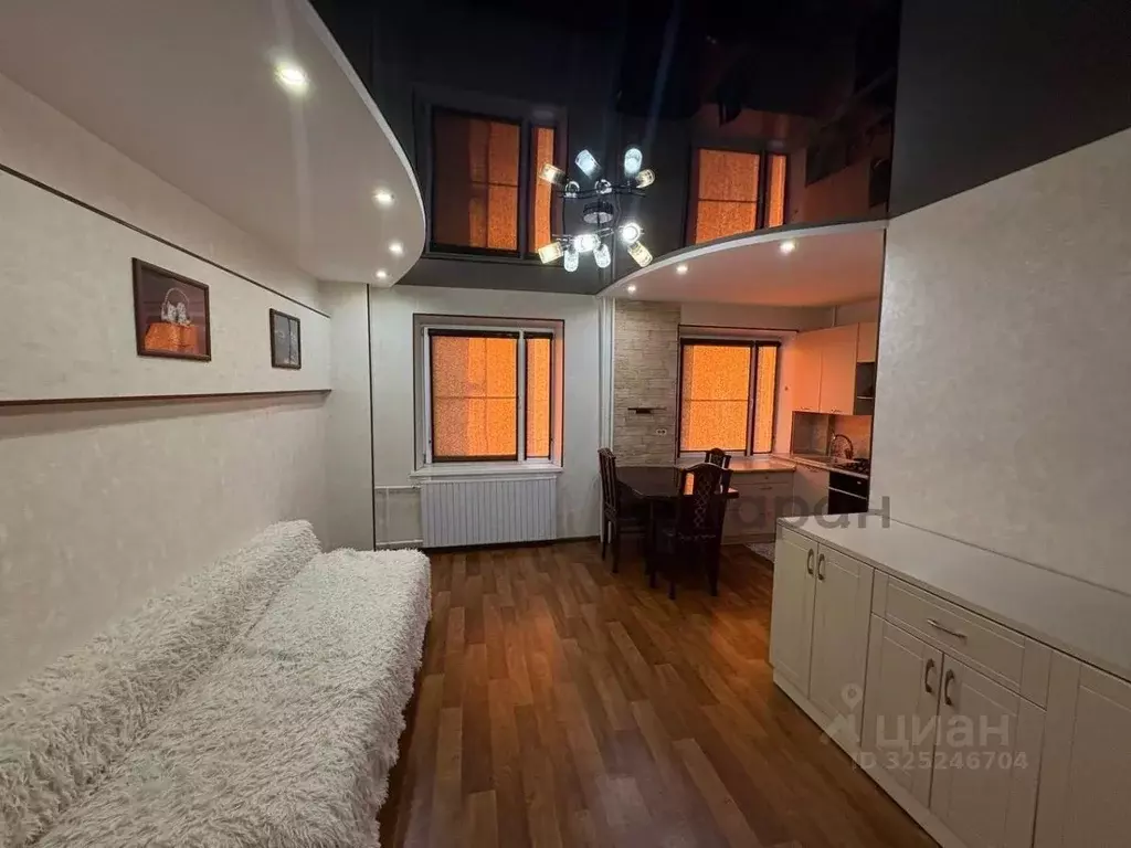 3-к кв. Челябинская область, Челябинск ул. Калмыкова, 21 (56.0 м) - Фото 1