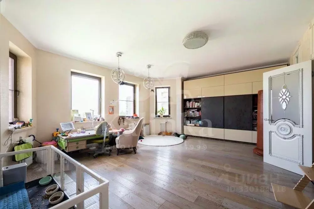 5-к кв. Москва ул. Удальцова, 32к1 (168.6 м) - Фото 1
