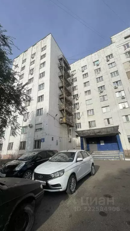 Комната Оренбургская область, Оренбург просп. Дзержинского, 9 (13.2 м) - Фото 1