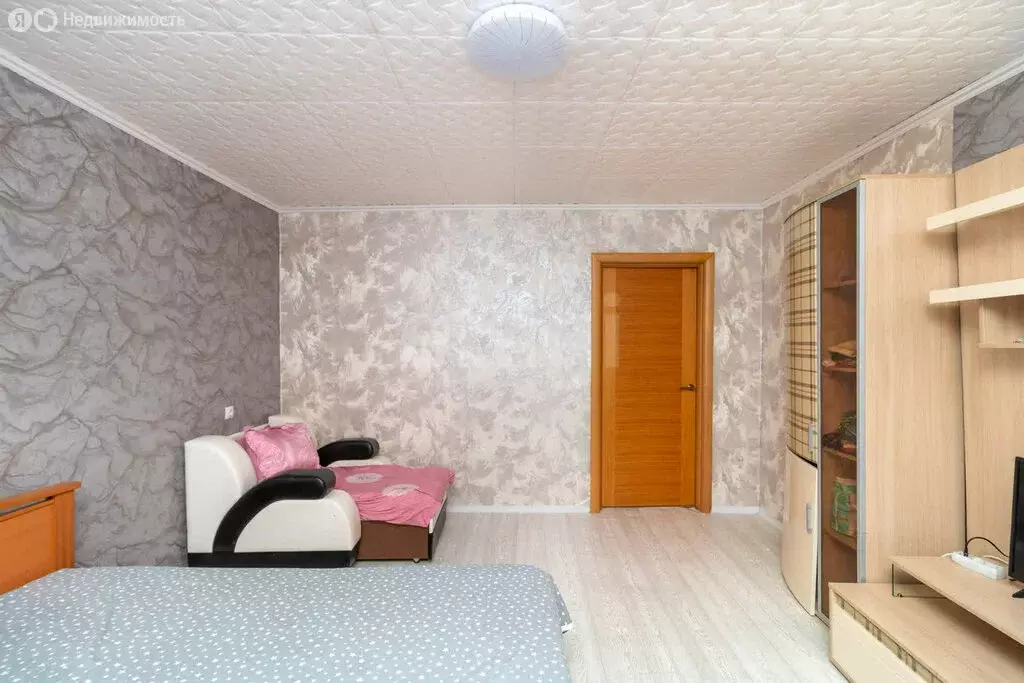 1-комнатная квартира: Тюмень, улица Газовиков, 12 (34.6 м) - Фото 1