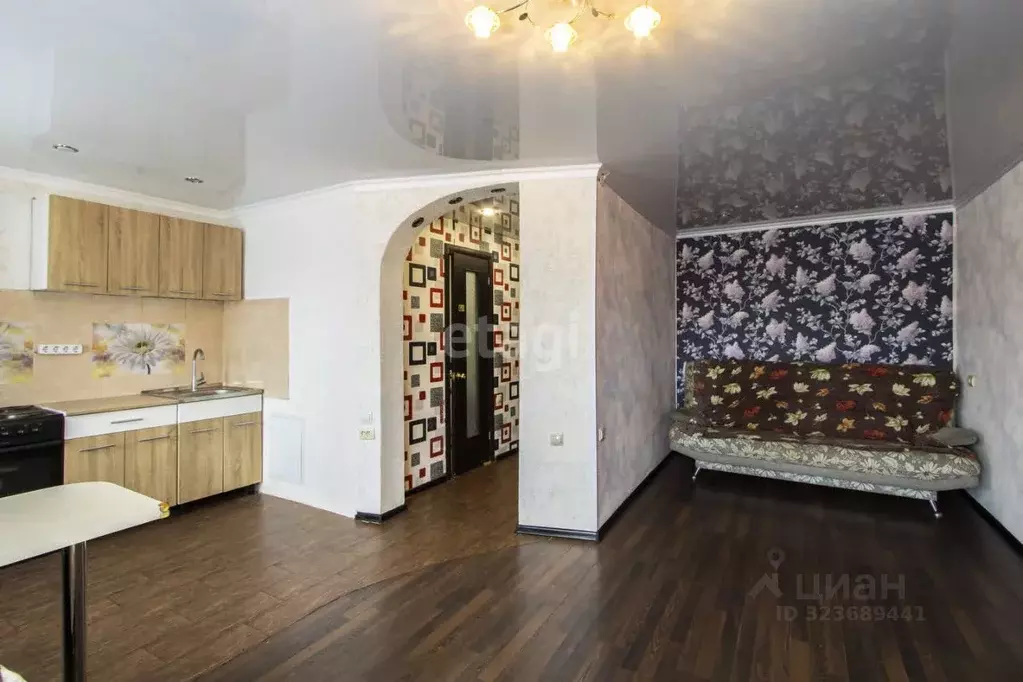 2-к кв. Тюменская область, Тюмень ул. Республики, 90 (42.8 м) - Фото 1