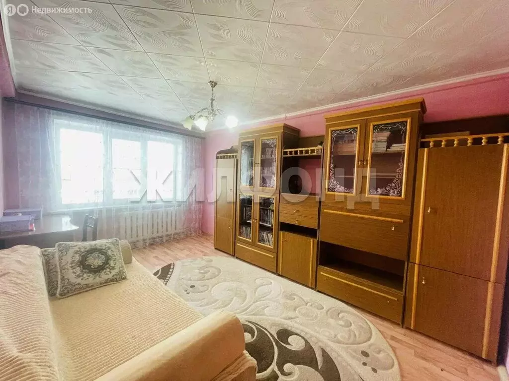 2-комнатная квартира: Карасук, улица Ленина, 135 (45.2 м) - Фото 1