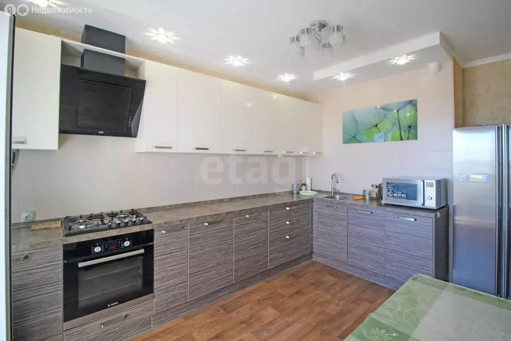 2-комнатная квартира: Новый Уренгой, район Южная Жилая Часть, ... - Фото 1