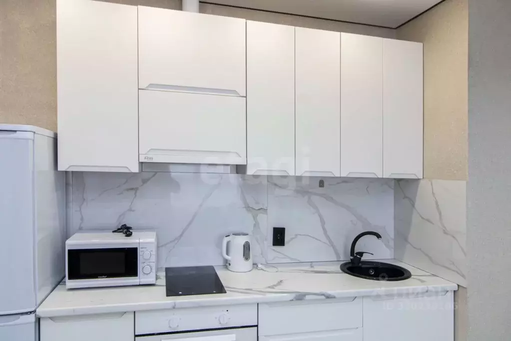 2-к кв. Тюменская область, Тюмень Харьковская ул., 74 (49.9 м) - Фото 1