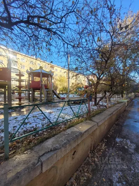 2-к кв. Бурятия, Улан-Удэ Октябрьская ул., 5 (47.5 м) - Фото 1